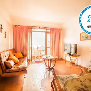 a06-seaview-1-bed-praia-da-luz.hotelaalgarve.com/