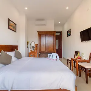 hanh-nhung-villa.hotelsofhoian.com/